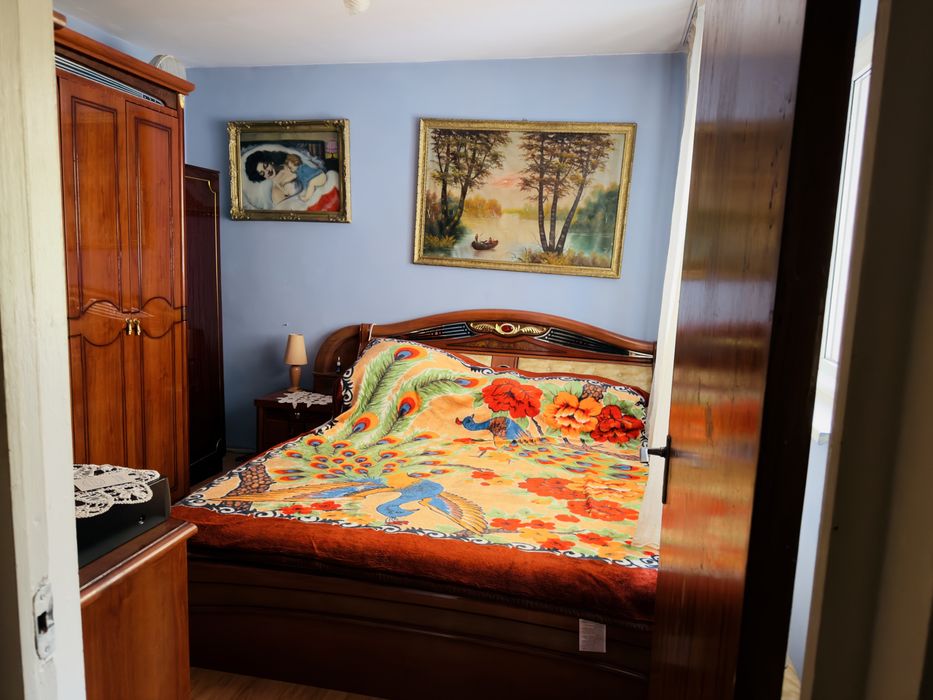 Vand apartament 2 camere decomandat
