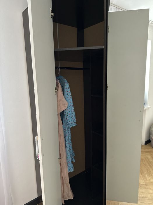 Продам шкафы