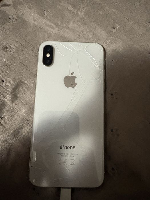 Vand iphone xs max de piese