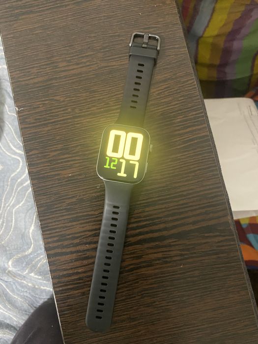 Смарт часы REALME