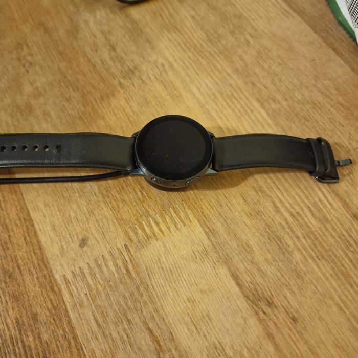 Ceas Samsung Galaxy Watch 4 + Încărcător