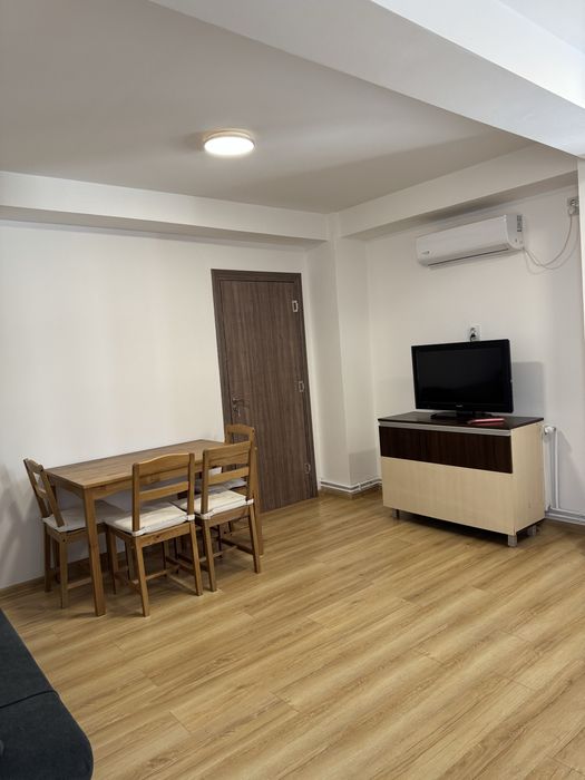 Central ap 2 cam Inchiriez ! Particular