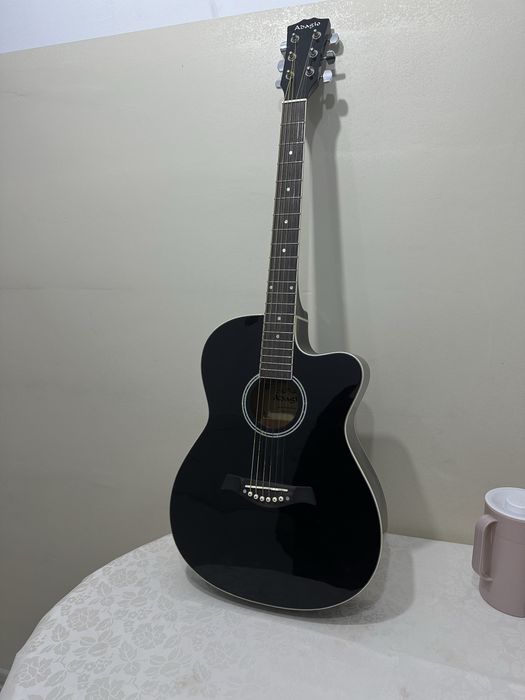 Гитара колданыста болмаган новый)