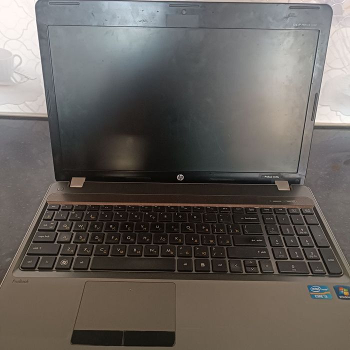 Ноутбук срочна продаётся  оригинал