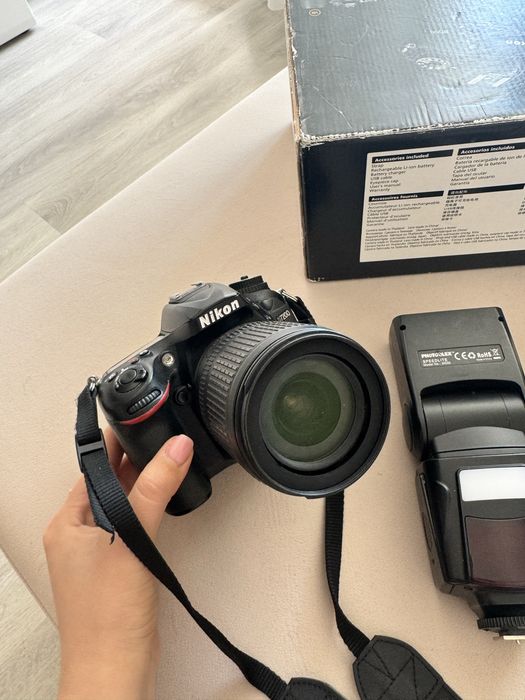 Nikon D7200 + 18-105 VR Kit + светкавица + Battery Grip + 64GB SD карта