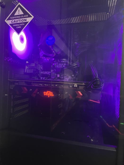 Мощен Геймарски компютър/RX 580 8gb/16ram/i5/HDD 500/SSD 240