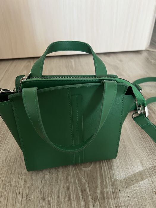Сумочка зеленая 2000
