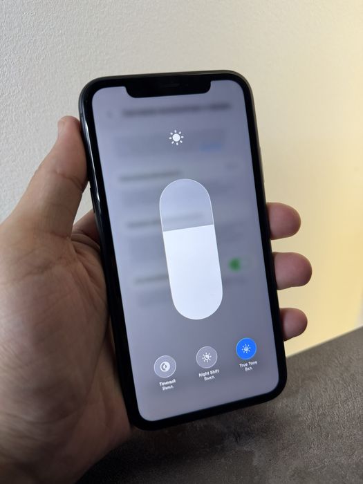 iPhone 11, 128GB, 85%