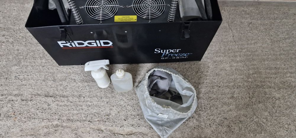 Машина за замразяване на тръбопроводи RIDGID Super Freeze 2500