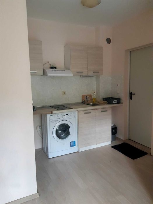 Гарсониера, Аспарухово над Лидъл