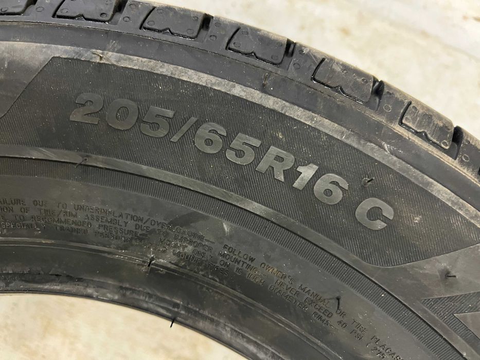 4 Нови бусови гуми 205/65R16C Bridgestone Duravis Van ENLITEN 107/105T