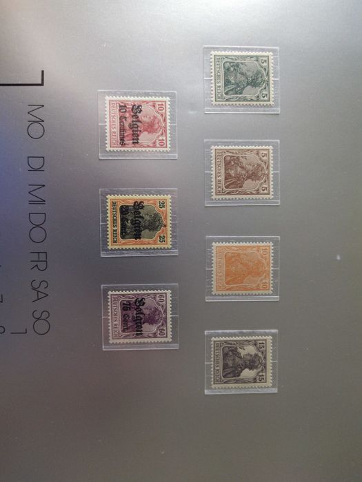 Колекция марки на тема Жени в изкуството и политиката