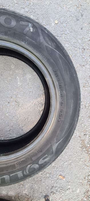 205/65/16 два баллона