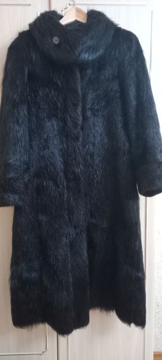 Продам шубу нутриевую