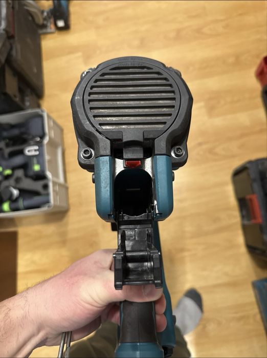 Такер Makita GN900