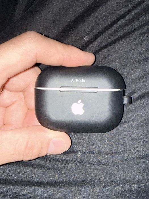 Apple AirPods pro продам оригинал