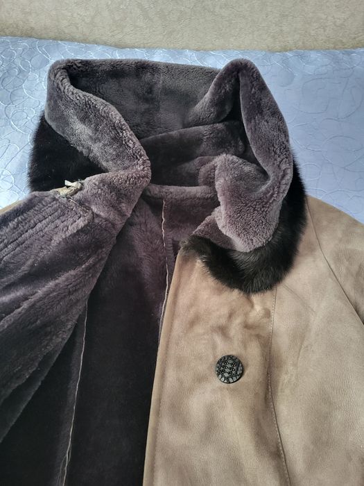 Продам верхнюю  одежду