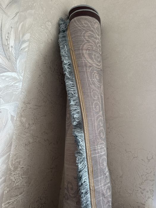 Продаются ковры б/у