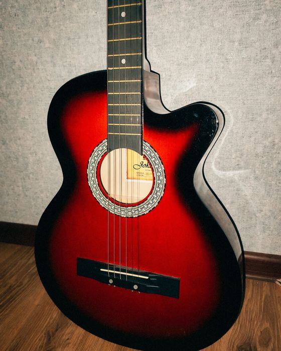 Акустическая гитара