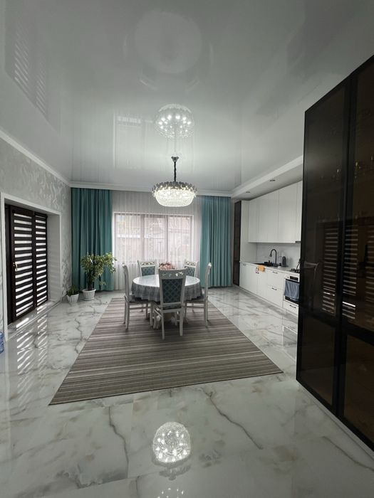 Продам двух этажный котэдж