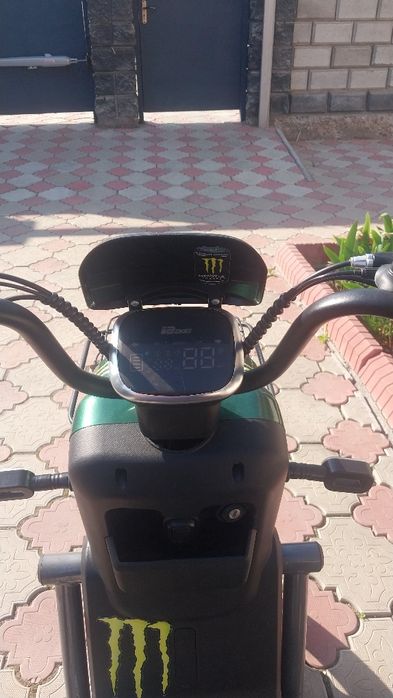 Продам танк зеленый