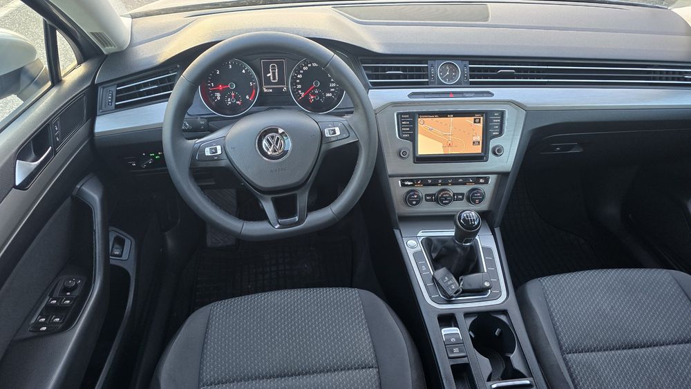 VOLKSWAGEN Passat 2016 — imagine 3
