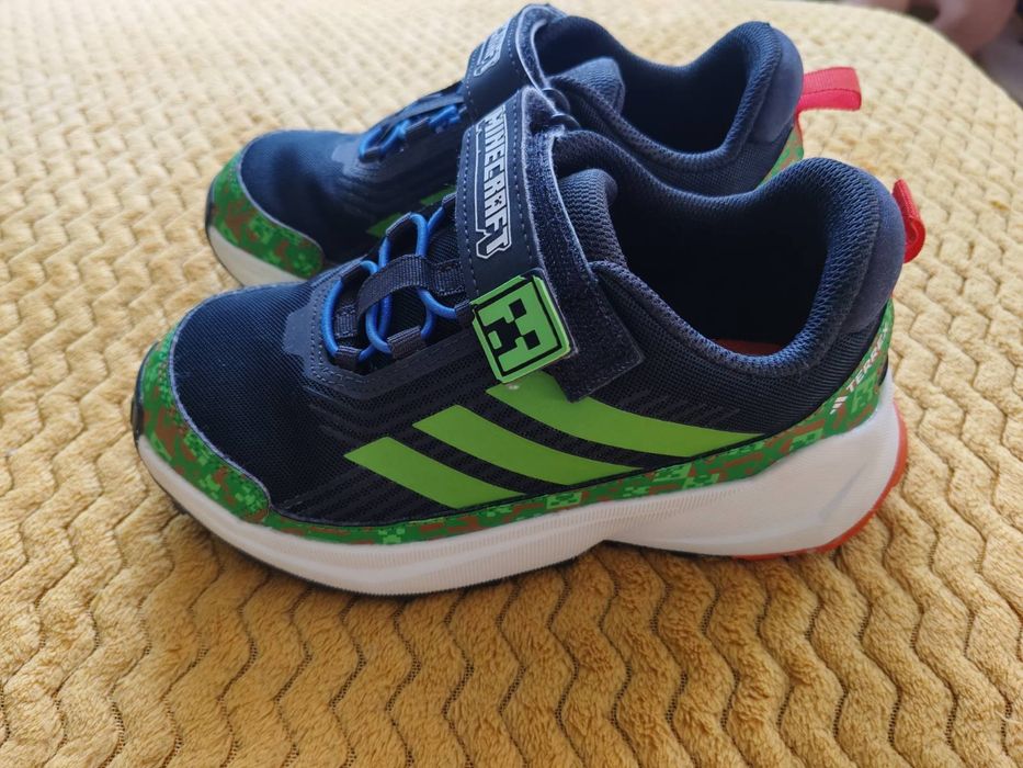 Детски маратонки на adidas Minecrafte