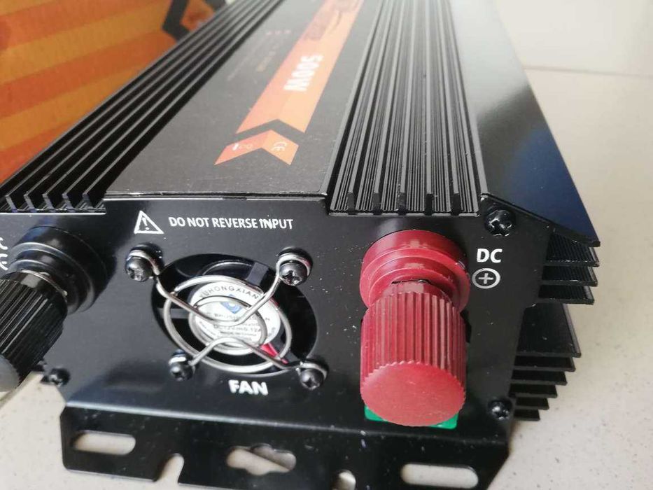 Invertor 12/220V rulota camping 500W