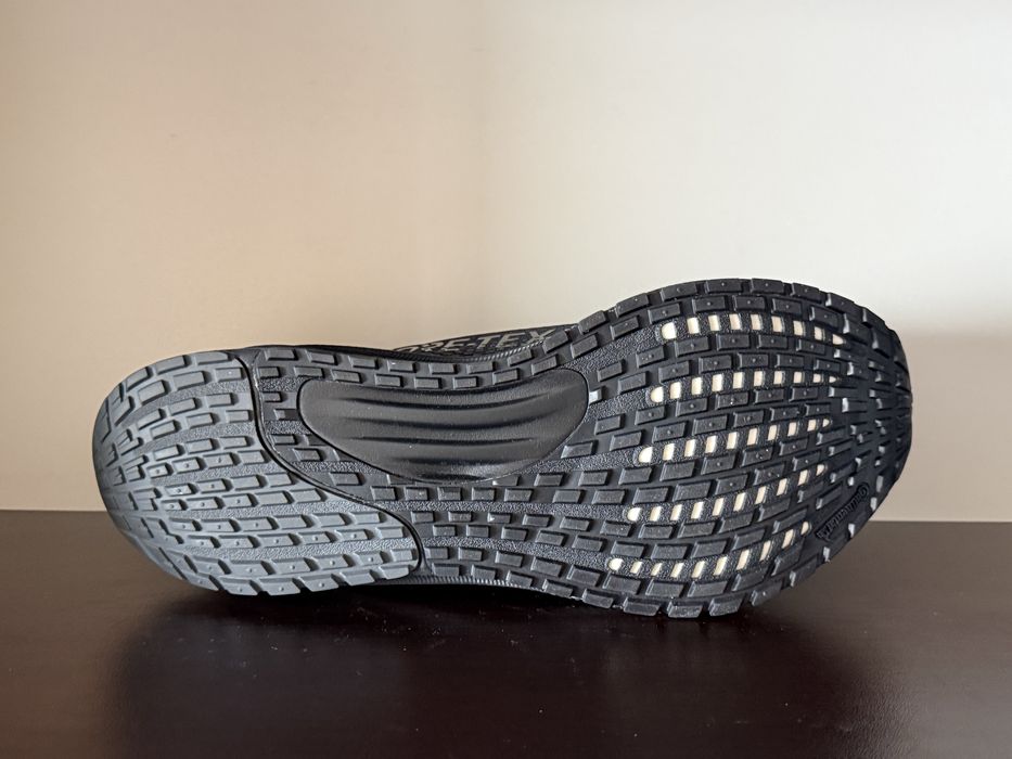 ADIDAS PERFORMANCE  Supernova GORE-TEX Налични 42.5н 27см Стелка