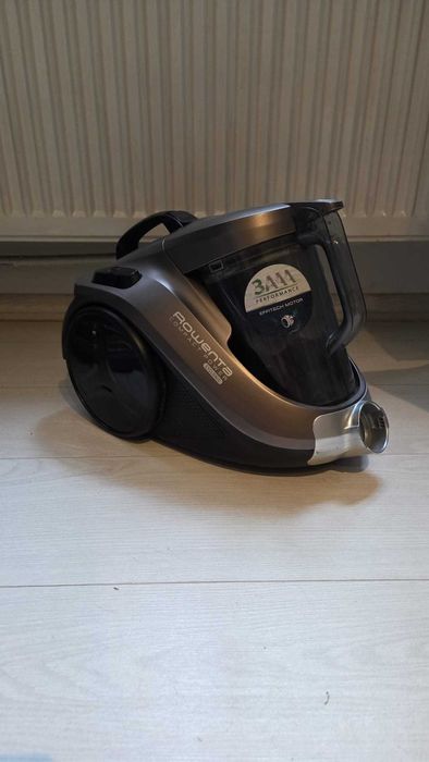 Aspirator fara sac Rowenta Compact Power Cyclonic