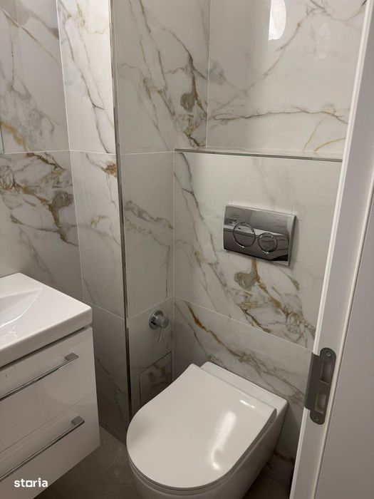 Inchiriere 3 camere, cu loc de parcare, totul nou