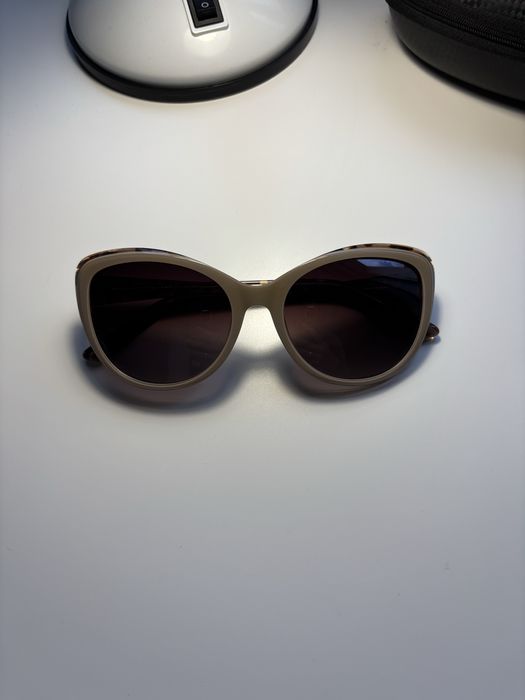 Дамски слънчеви очила