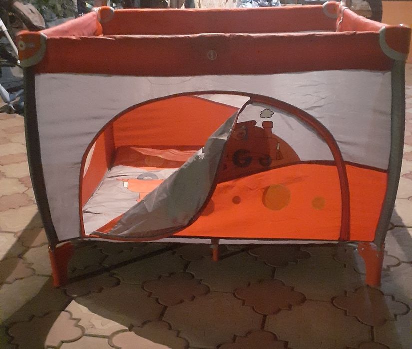 Манеж-кровать произ:ПОЛЬША