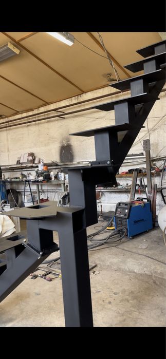 стълба  метална конструкция