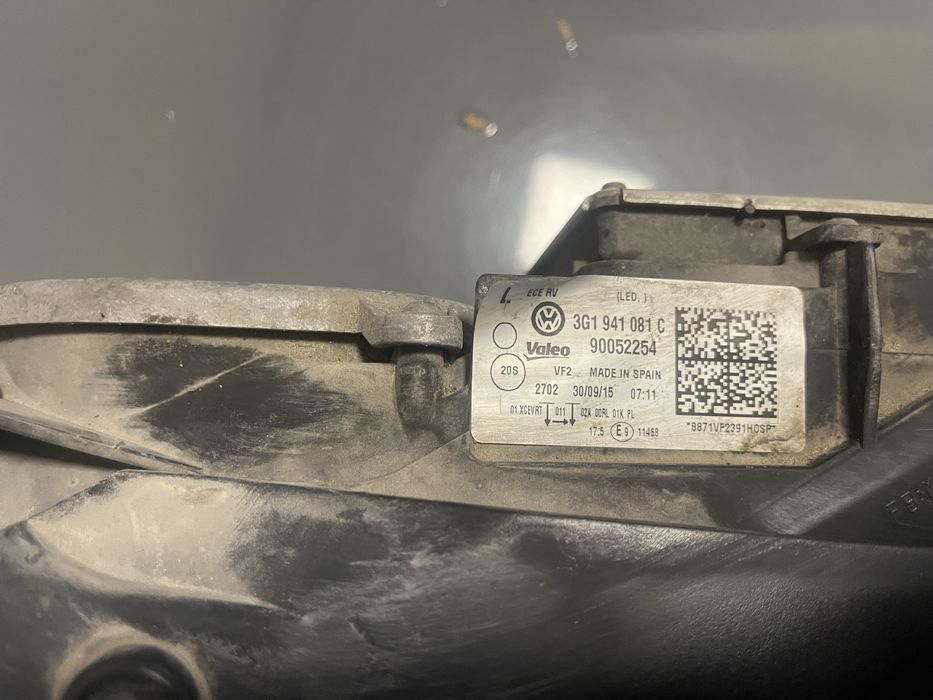 Ляв фар за Volkswagen Passat B8 Оригинален номер: 3G1 941 081 C