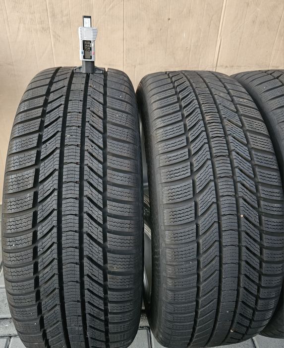 Cauciucuri/AnvelopeIarna245-45-19'M+S/JanteAliaj19'5x108Ford,Volvo,Renault,Jaguar
