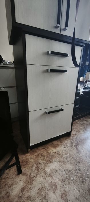 Продам прихожую Б/У