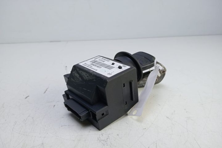 Contact cu cheie  1695452308 Mercedes-Benz B-Class W245 seria