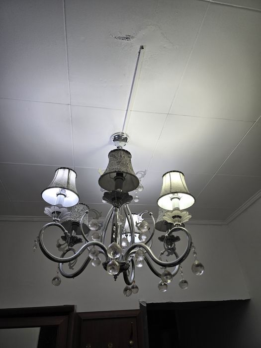 Продам люстру бу