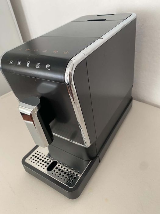Espressor automat EGO pentru cafea
