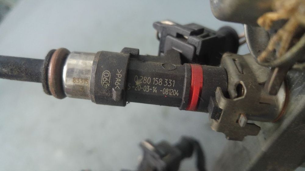rampa cu injectoare 1.4 b fiat 500l doblo alfa romeo giulietta  lancia delta 3 0280158331 0280151301