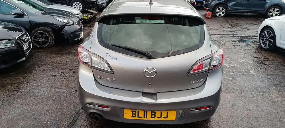 Dezmembrari / Dezmembrez Mazda 3 Hatchback 1.6 Benz Z6 cutie viteze manuala cod culoare Silver