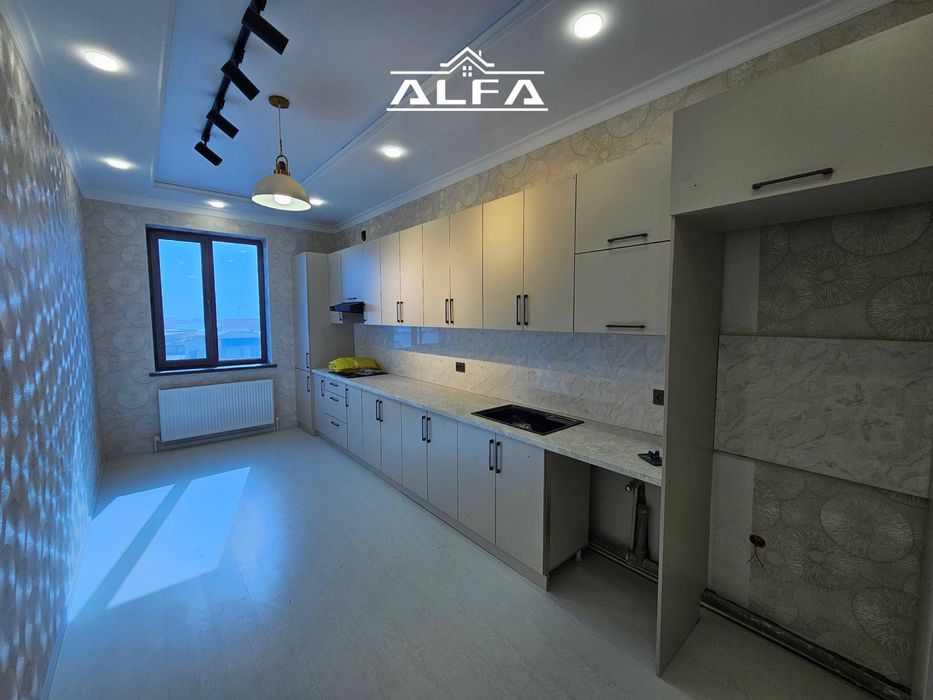 3 xonali 90m² 5-qavat sotiladi