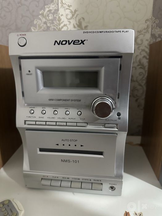 Muzikaklniy sentr Novex NMS-101