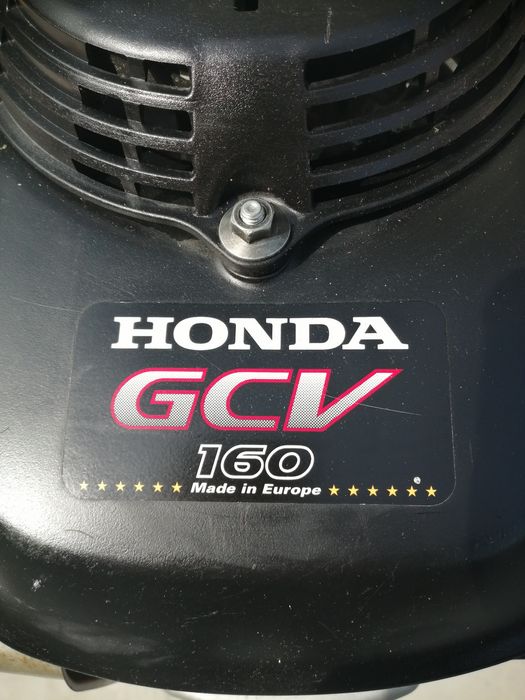 Motosapa  honda gcv  160   Aratrum  made în  ungaria  puțin folosita