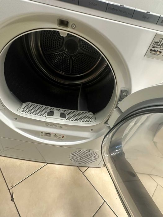 Сушилня с термопомпа Siemens WT47W5S1 енергиен клас A+++