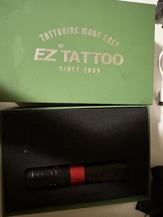 EZ P3 Pro Wireless Tattoo Machine de la EZ Tattoo. aparat tatuaje
