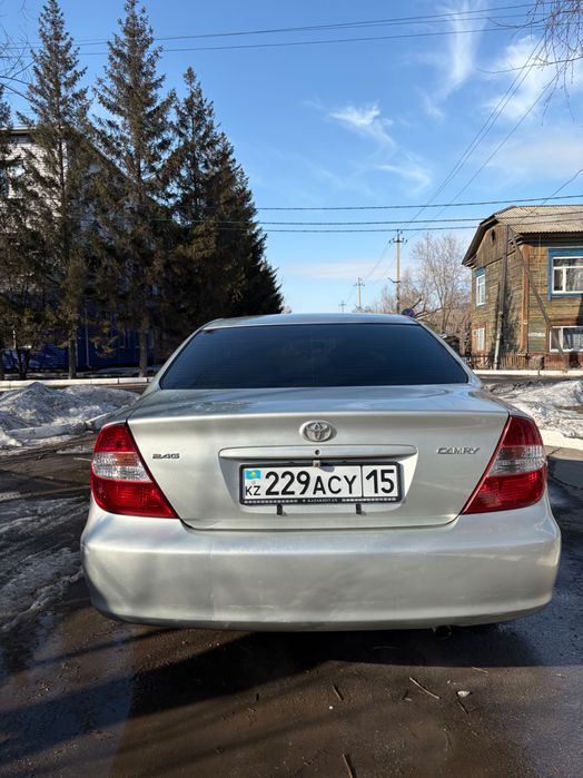 Продам машину тойота Камри