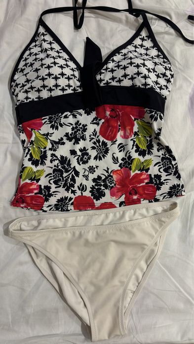 Купальники все по 2000