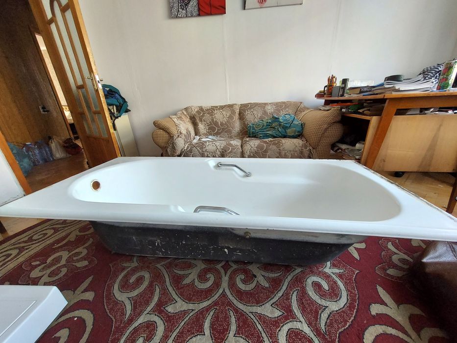 Чугунная ванна 170 × 75